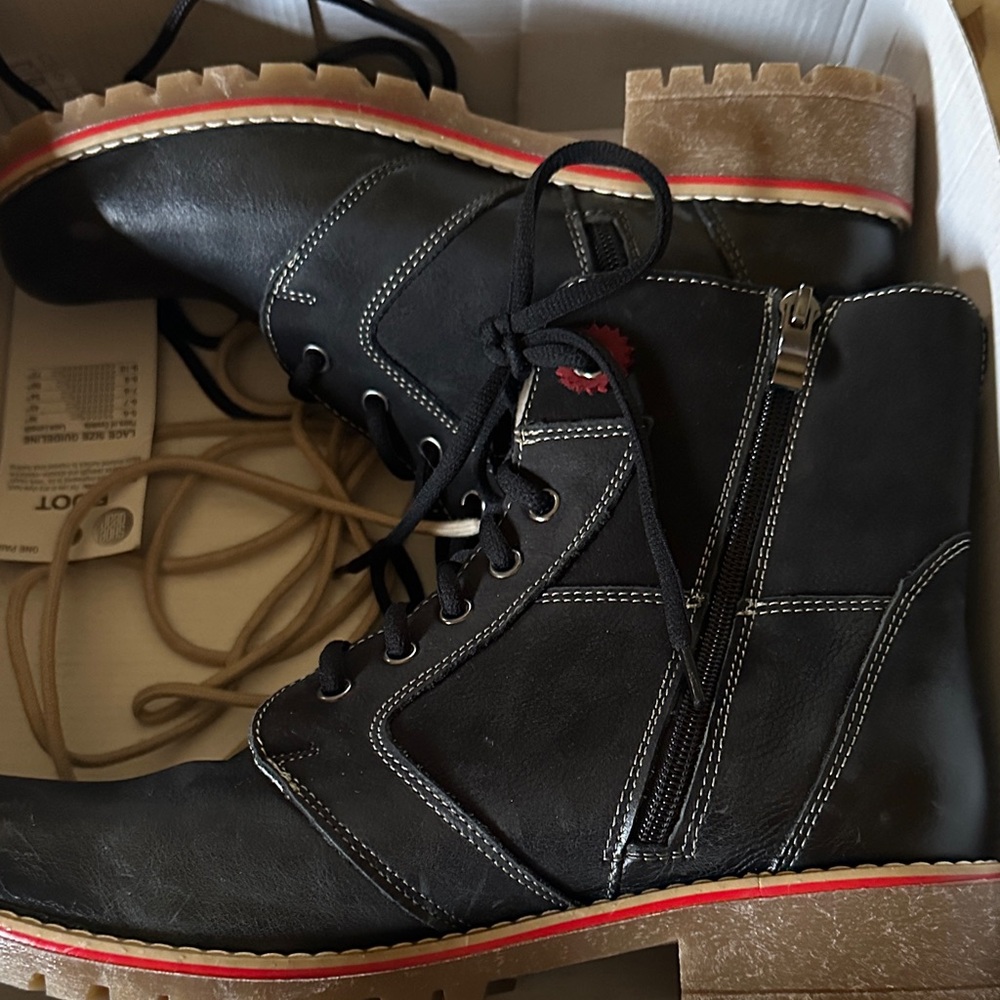 Black Leather Ladies Ankle Booties